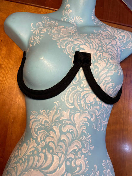 UNDER BREAST PAD • WICKING MATERIAL